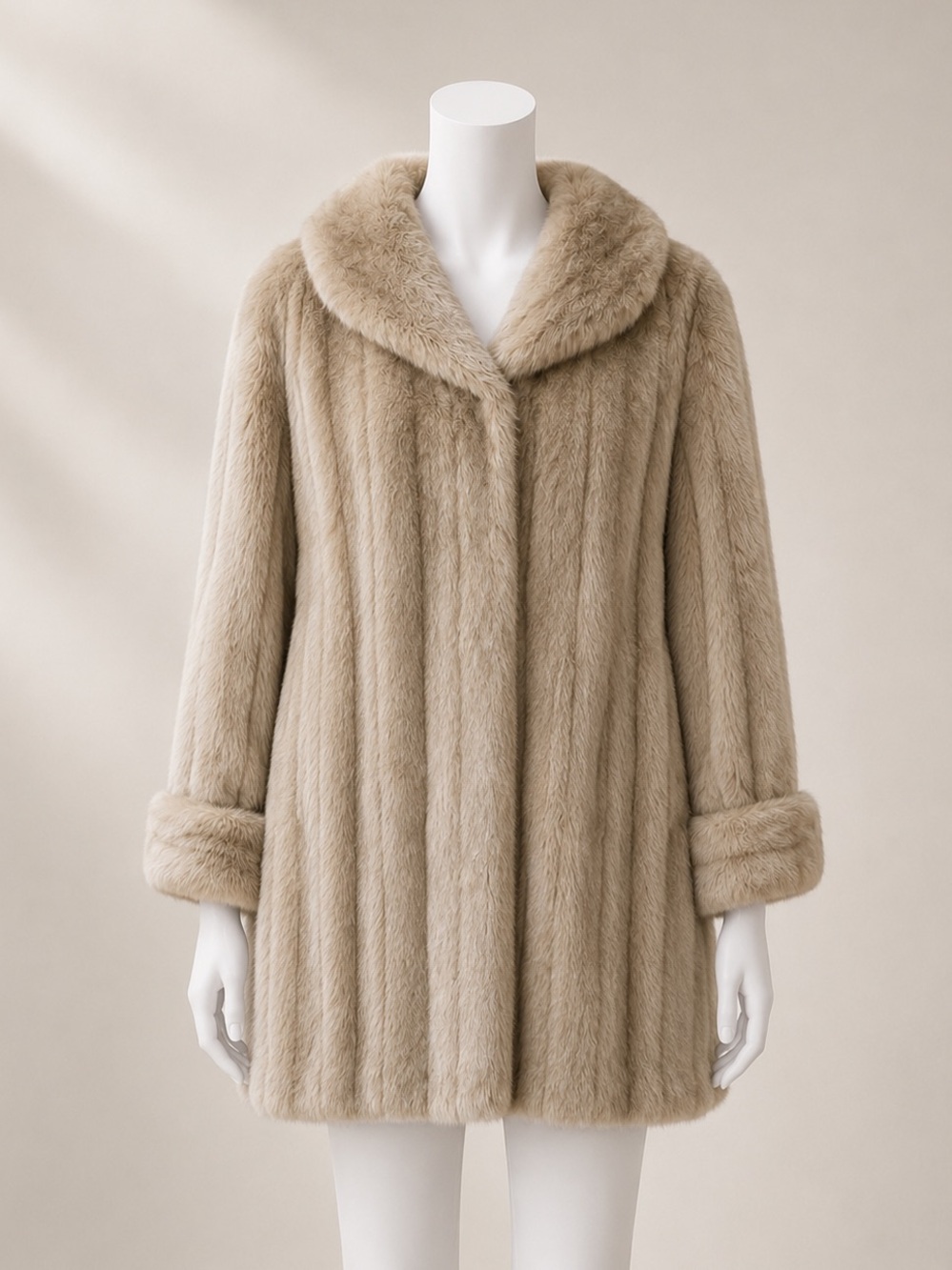Vintage 90s Alpine Studio Women's Beige/Tan Faux Fur Coat Size S/M